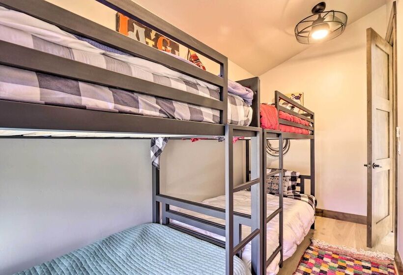 Silverthorne Home W/ Hiking Trail Access!