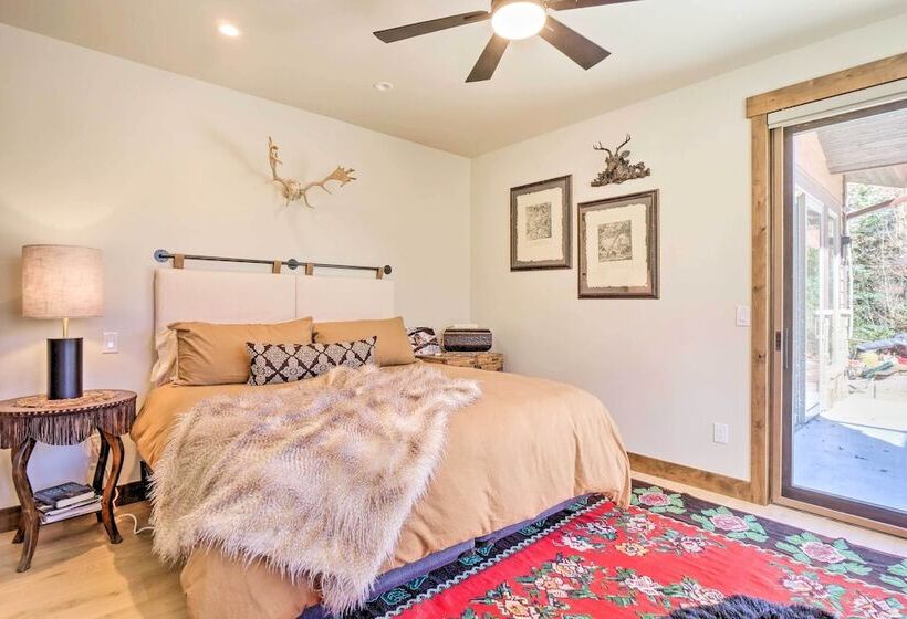 Silverthorne Home W/ Hiking Trail Access!