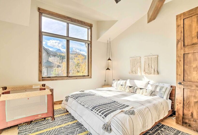 Silverthorne Home W/ Hiking Trail Access!