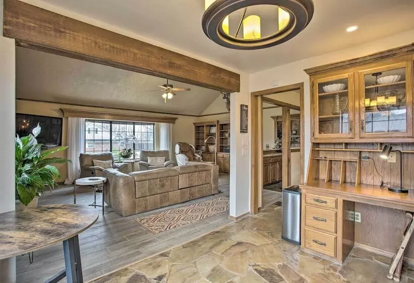Spacious Bethany Home Near Lake Overholser!