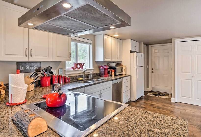 1 Mi To Quandary Trail: Idyllic Breckenridge Cabin