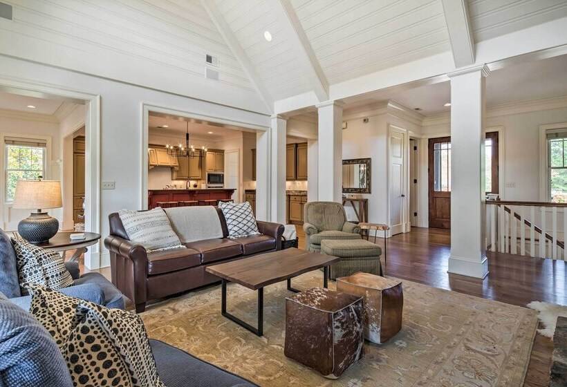 Pool & Mountain Views: Stunning Mill Spring Home!