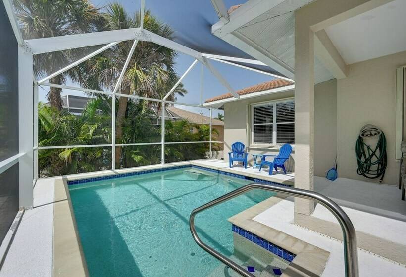 Sunny Marco Island House < 3 Blocks To Beach!