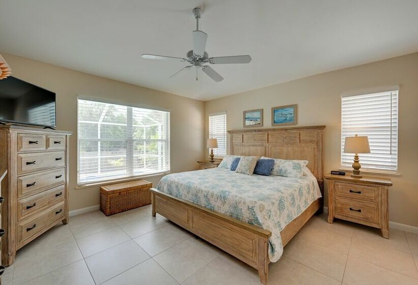 Sunny Marco Island House < 3 Blocks To Beach!