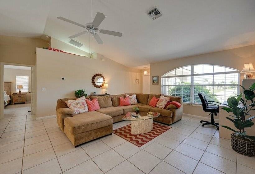 Sunny Marco Island House < 3 Blocks To Beach!