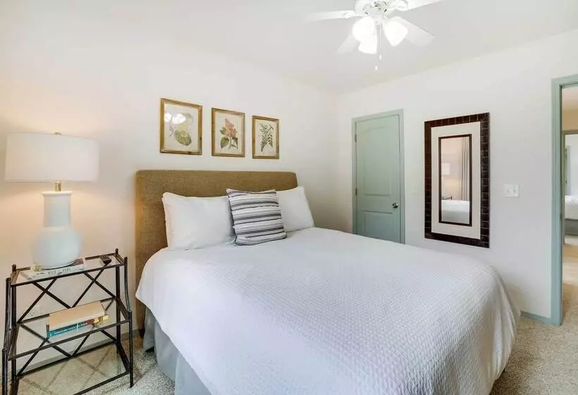 Tulsa Vacation Home ~ 3 Mi To Downtown