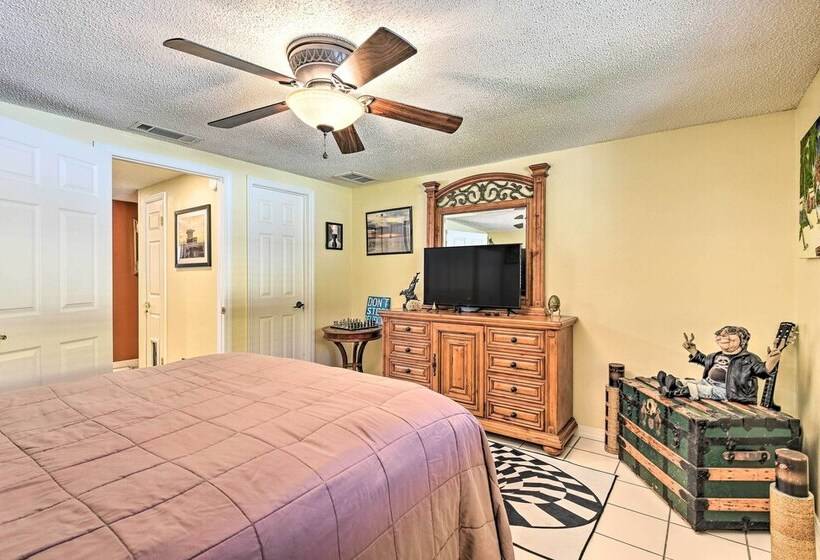 Unique Nokomis Home ~ 2 Mi To Beach Access!