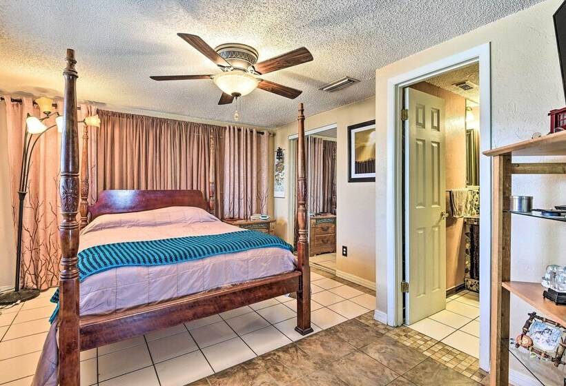 Unique Nokomis Home ~ 2 Mi To Beach Access!