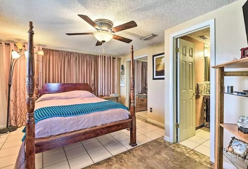 Unique Nokomis Home ~ 2 Mi To Beach Access!