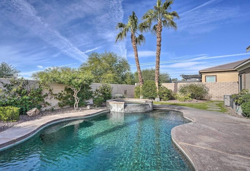 Updated Indio Home W/ Pool   6 Mi To Coachella!