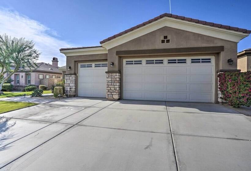 Updated Indio Home W/ Pool   6 Mi To Coachella!