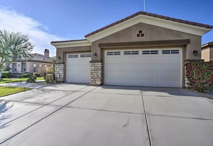 Updated Indio Home W/ Pool   6 Mi To Coachella!