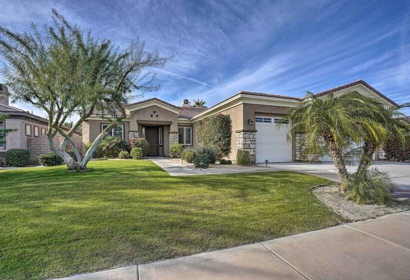 Updated Indio Home W/ Pool   6 Mi To Coachella!