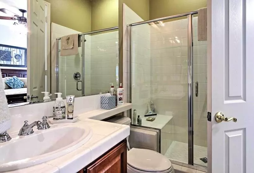 Updated Indio Home W/ Pool   6 Mi To Coachella!