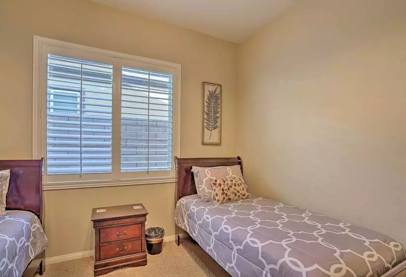 Updated Indio Home W/ Pool   6 Mi To Coachella!