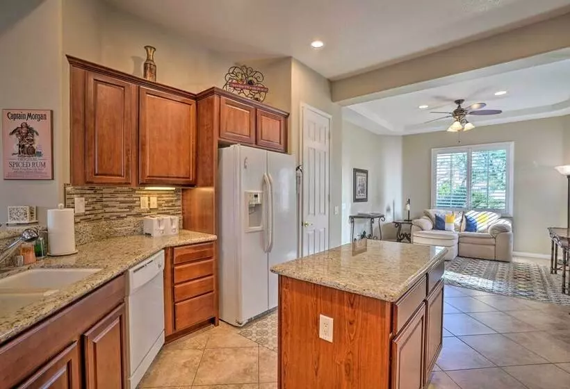 Updated Indio Home W/ Pool   6 Mi To Coachella!