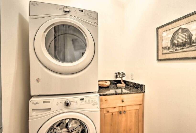 Hike, Fish & Relax: Rural Craftsman In Glenville!