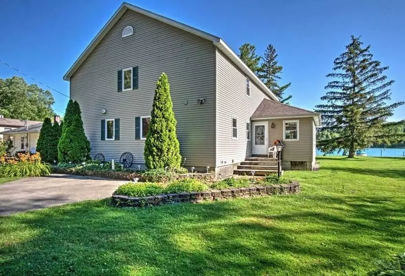 Waterfront Vandalia House W/ Dock On Donnell Lake!