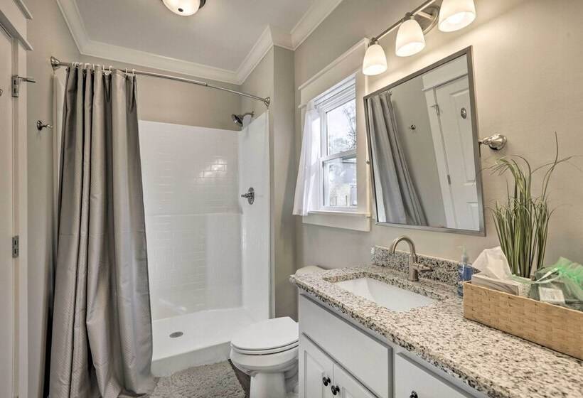 White Oak Creek Home W/ Views, Deck & Pool Access!