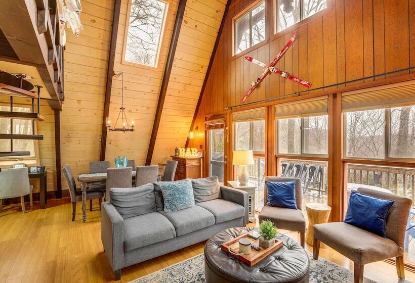 A Frame Cabin W/ Hot Tub: 1 Mi To Beech Mountain!