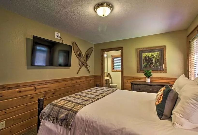 Alluring Nisswa Cabin On Gull Lake W/ Fireplace!