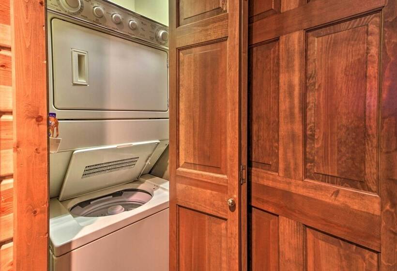 Alluring Nisswa Cabin On Gull Lake W/ Fireplace!