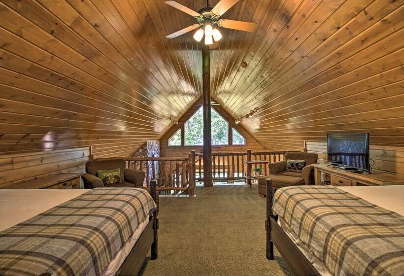 Alluring Nisswa Cabin On Gull Lake W/ Fireplace!