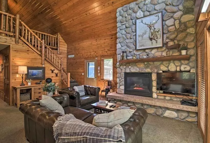 Alluring Nisswa Cabin On Gull Lake W/ Fireplace!