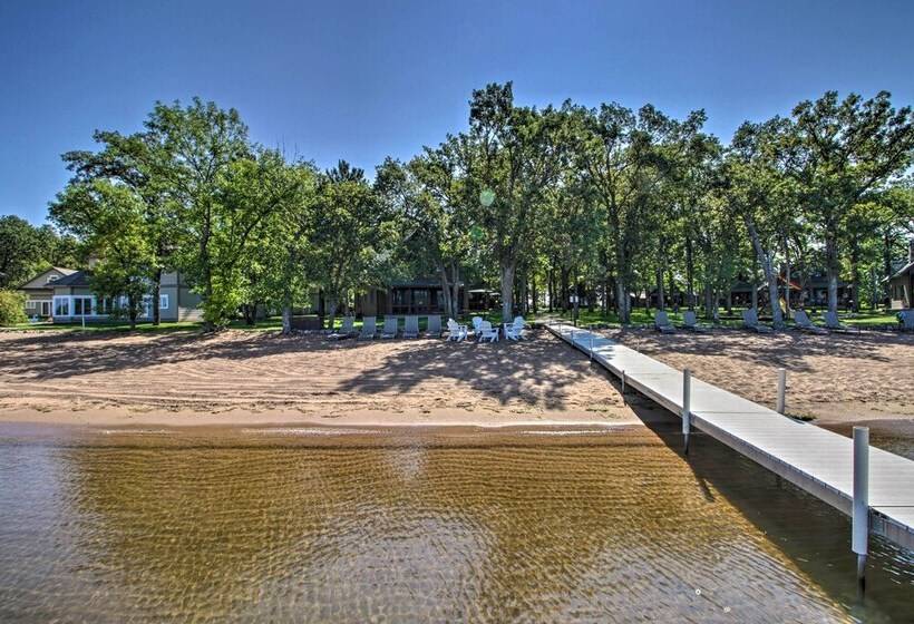 Alluring Nisswa Cabin On Gull Lake W/ Fireplace!