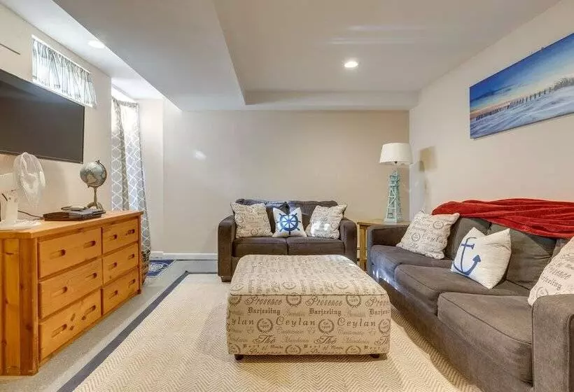 Amazing Rocky Point Retreat Overlooking The Sound!