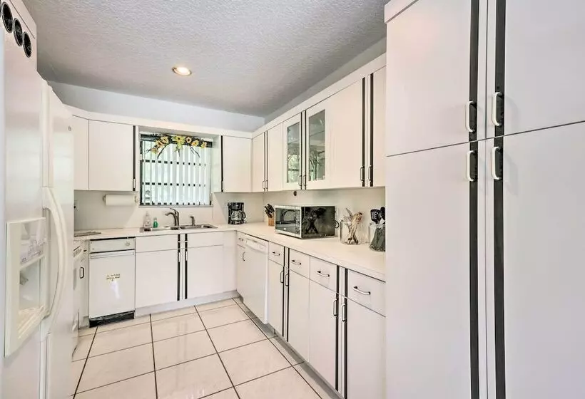 Home W/ Pool In Upscale Pinecrest Village