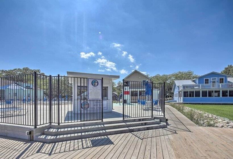 Bright & Airy Home: Chef S Kitchen & Pro Decor!