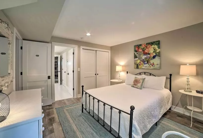 Bright & Airy Home: Chef S Kitchen & Pro Decor!