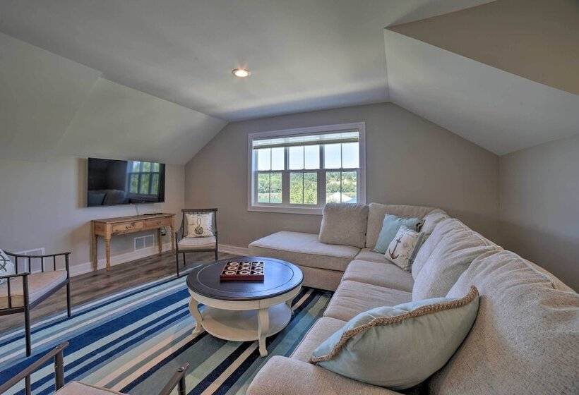 Bright & Airy Home: Chef S Kitchen & Pro Decor!