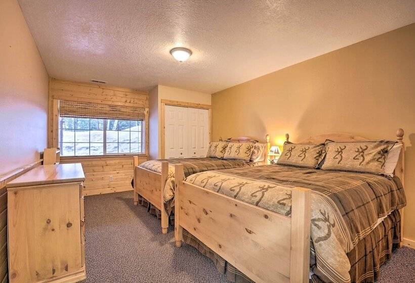 Bright & Cozy Duck Creek Cabin W/ Grill & Fire Pit