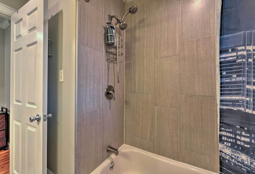 Charlotte Area Home W/ Patio 6 Miles To Downtown