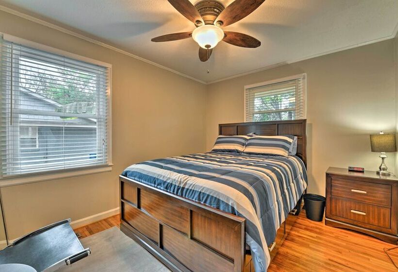 Charlotte Area Home W/ Patio 6 Miles To Downtown