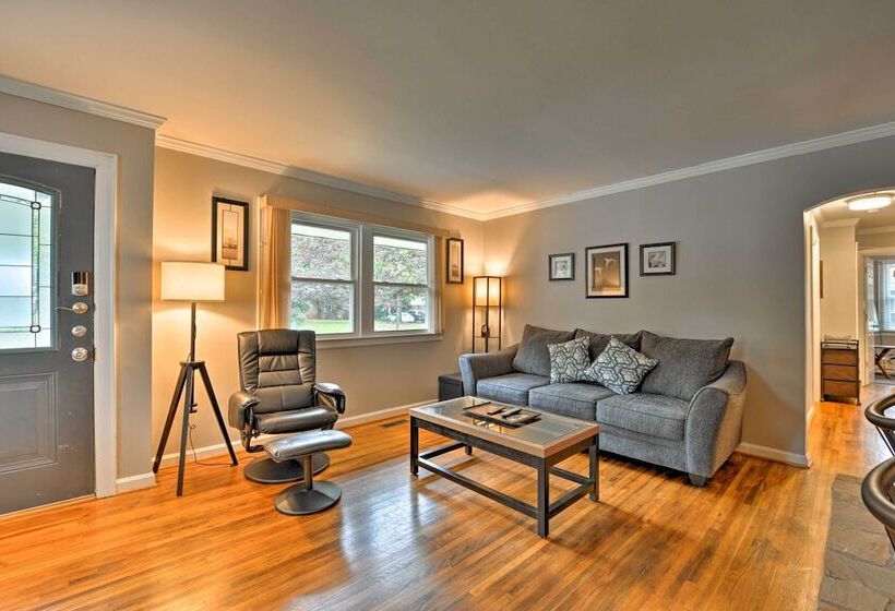 Charlotte Area Home W/ Patio 6 Miles To Downtown