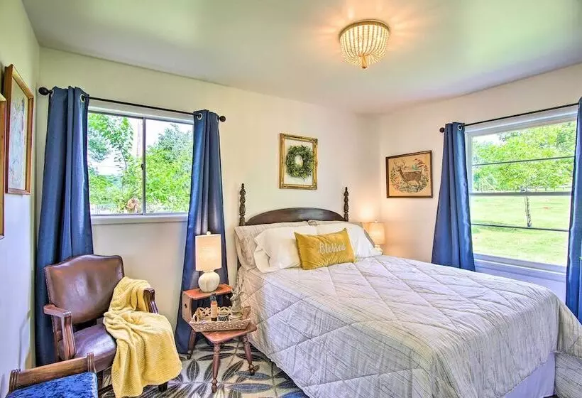Charming Country Cottage: 5 Mi To Downtown Tulsa!