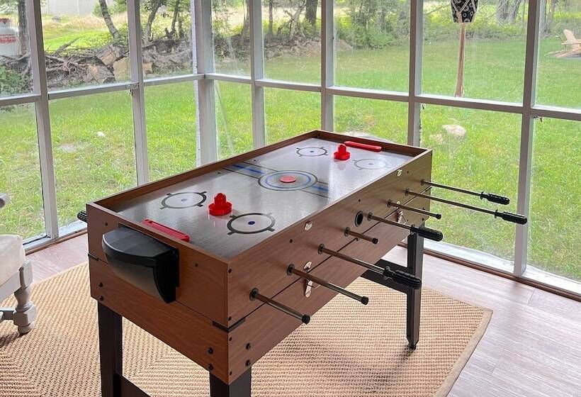 Charming Emerald Lakes Cottage W/ Hot Tub!