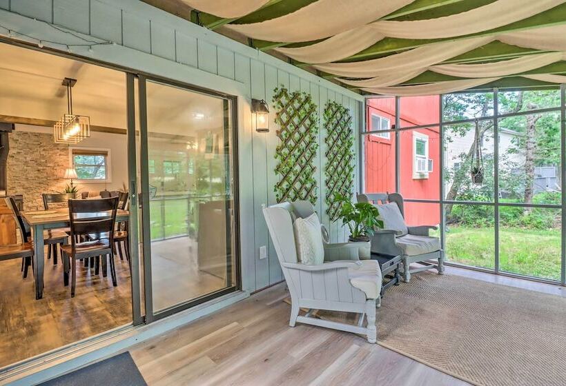 Charming Emerald Lakes Cottage W/ Hot Tub!