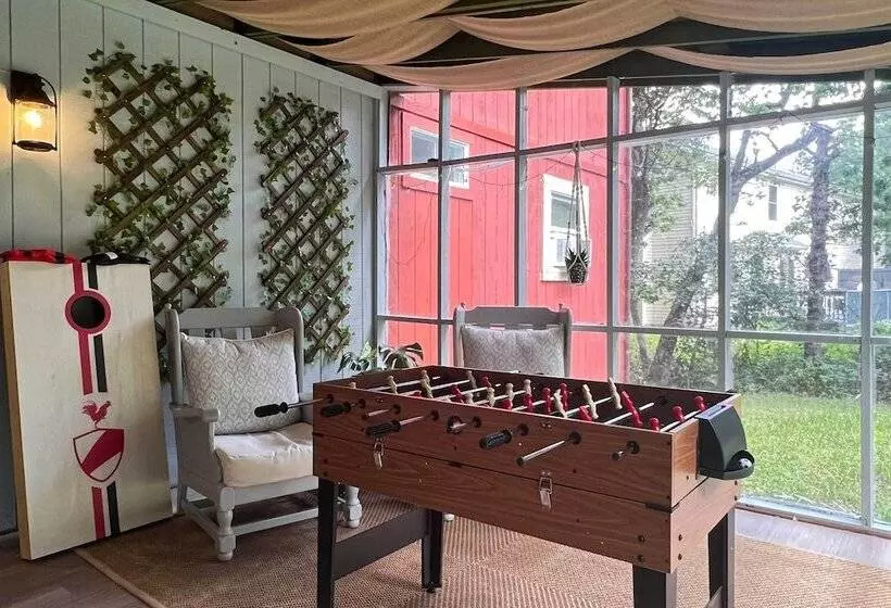 Charming Emerald Lakes Cottage W/ Hot Tub!