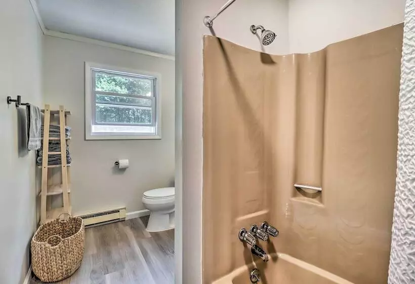 Charming Emerald Lakes Cottage W/ Hot Tub!