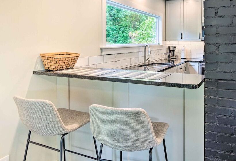 Charming Morganton Hideaway W/ Porch + Deck!