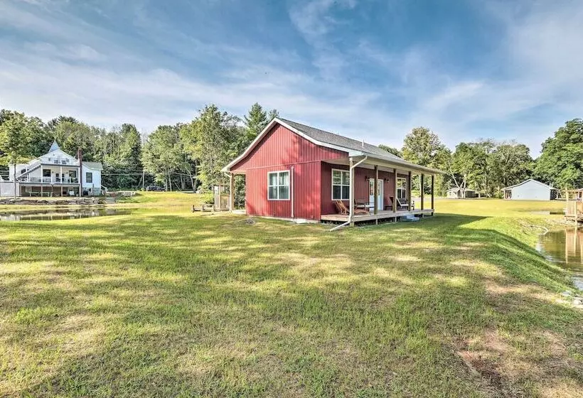 15 Mi To Camelback Mtn: Waterfront Cottage!