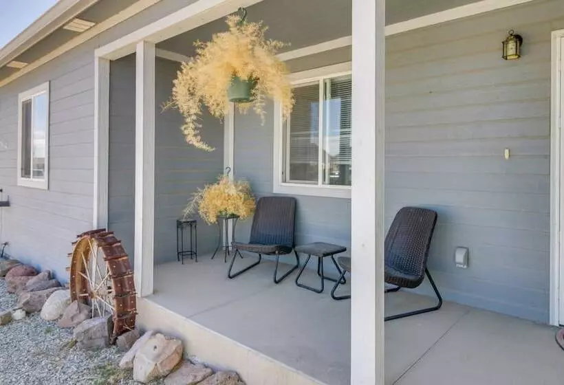 Cozy Colorado Retreat W/ Patio, Grill & Fire Pit!