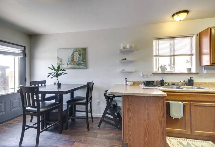 Cozy Colorado Retreat W/ Patio, Grill & Fire Pit!