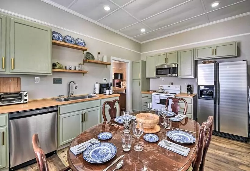 Cozy Currituck Home W/ Fire Pit Near Ferry!