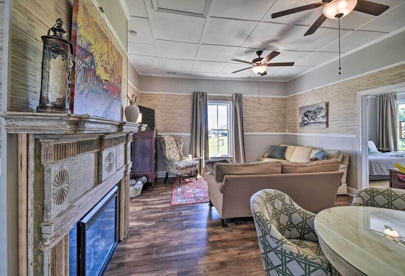 Cozy Currituck Home W/ Fire Pit Near Ferry!