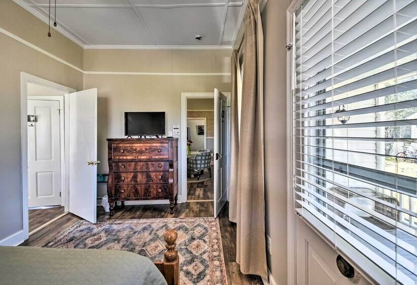 Cozy Currituck Home W/ Fire Pit Near Ferry!